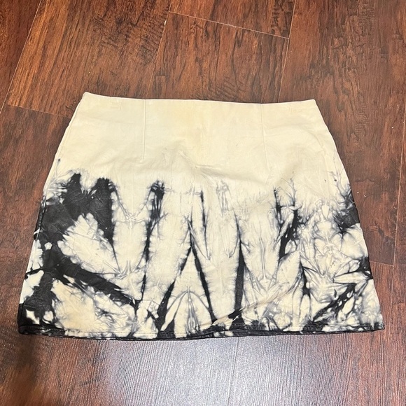 SANCTUARY CLOTHING PU leather tie dyed mini skirt size 27 - Picture 1 of 10